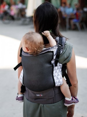 Babytrage Grow Air:...